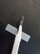 Load image into Gallery viewer, Dermaplaning Blade (Scalpel #10)